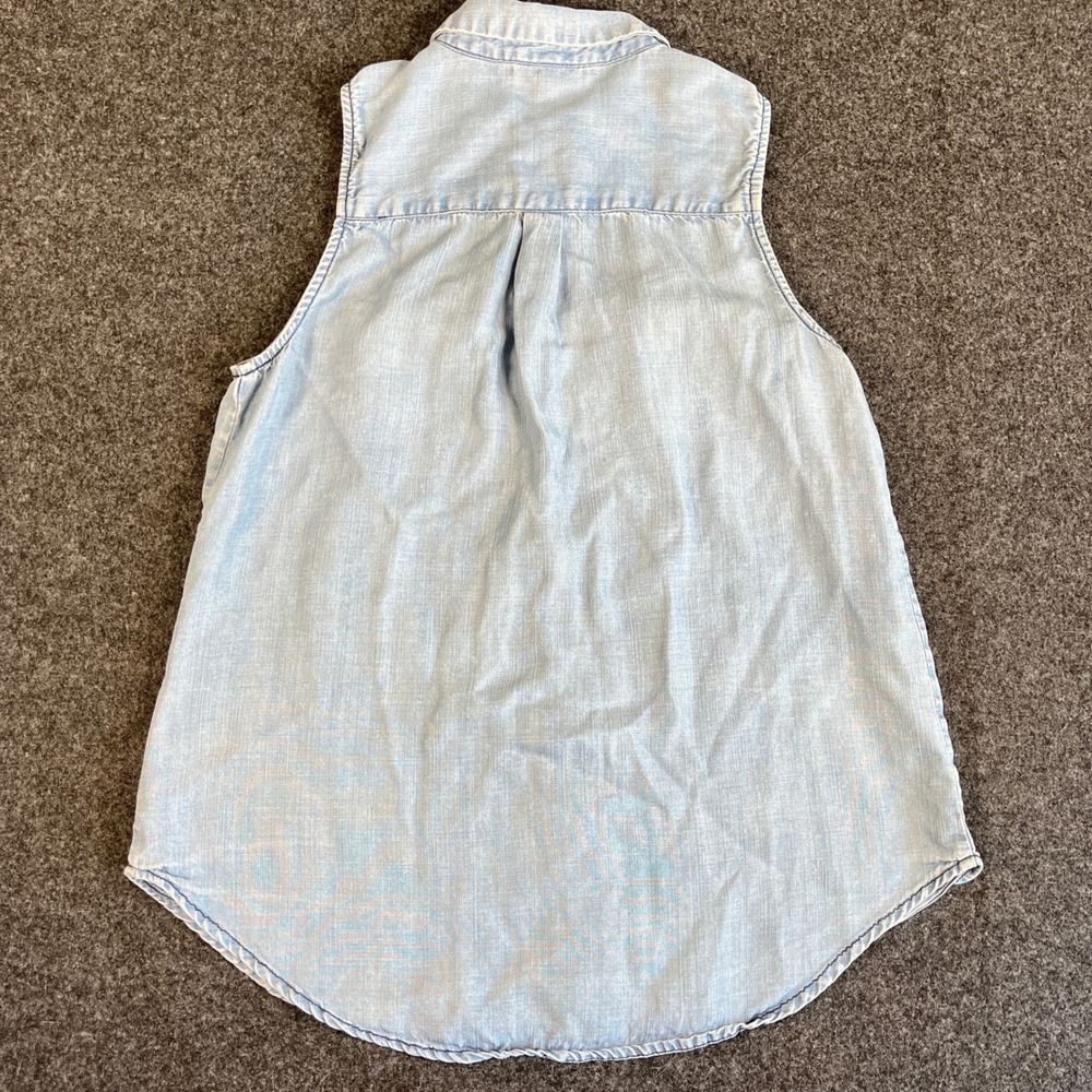 Who What Wear Womens Sleeveless Lyocell Chambray Normcore Shirt Light Blue Sz S - Picture 5 of 6